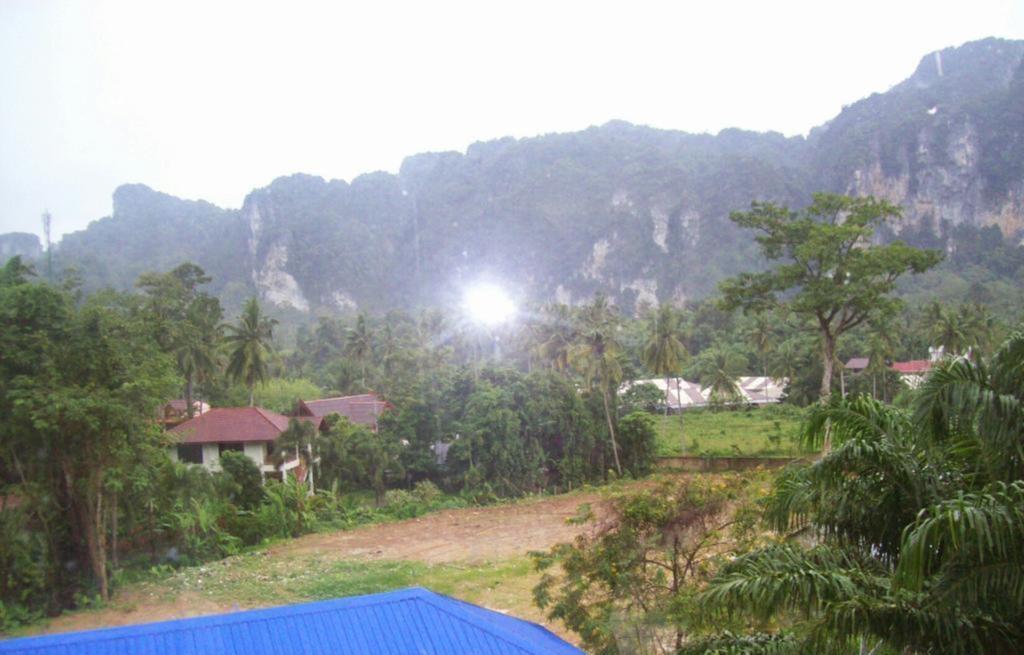 The Leaf Guesthouse Ao Nang Exterior photo