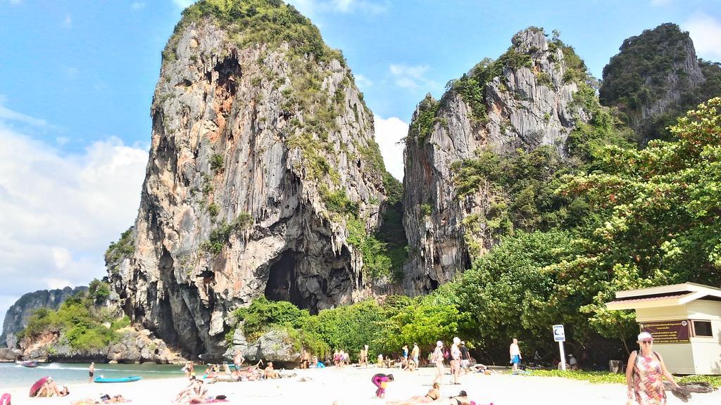 The Leaf Guesthouse Ao Nang Exterior photo